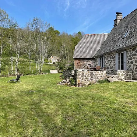 Maison Typique Auvergnate Feriehus