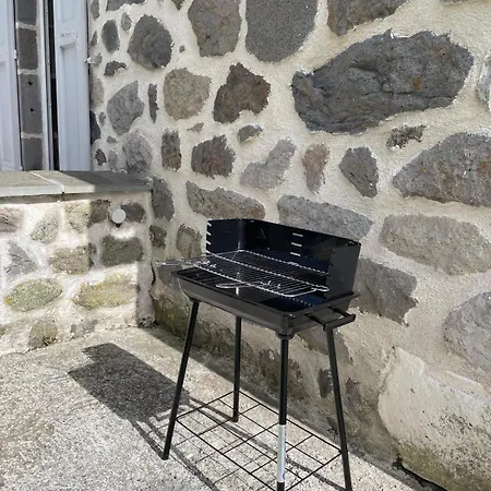 Maison Typique Auvergnate Semesterbostad Raulhac